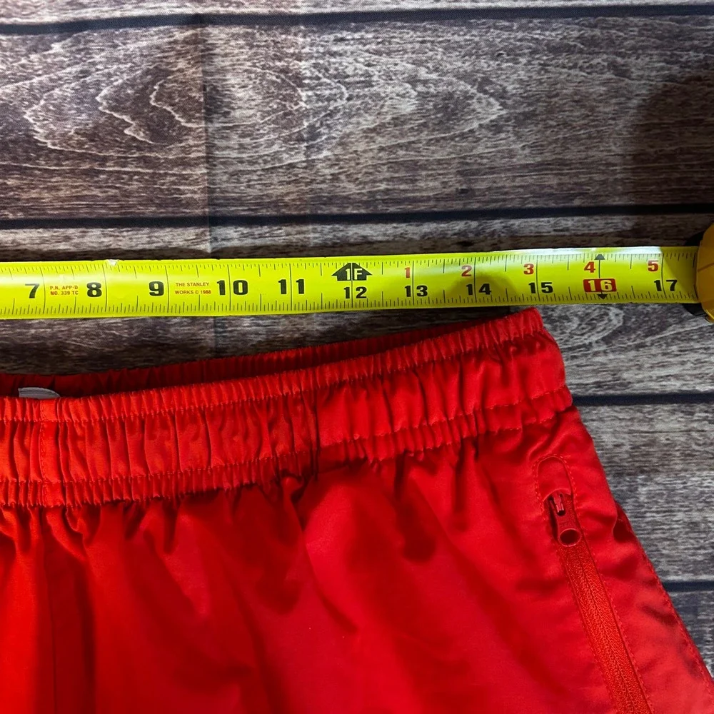 Nike Mens Red Mesh Lined Athletic Shorts Zipper Pockets XL 545426-640